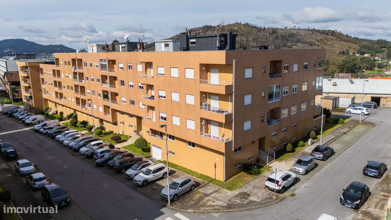 Apartamento T3 na Quinta das Glicínias - Grande imagem: 2/32