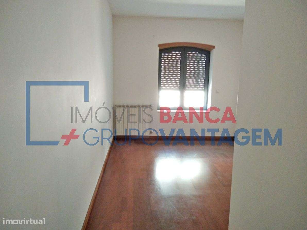 Apartamento T2 em Oliveira do Douro - Grande imagem: 4/6