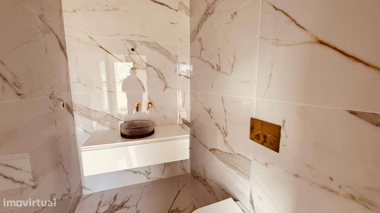 MORADIA T4 FERNAO FERRO-19