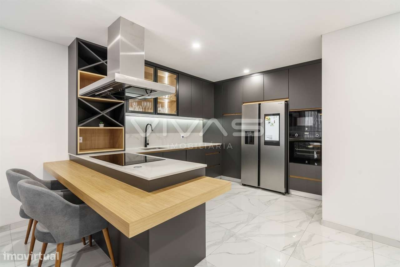 Moradia T3 Venda em Alpendorada, Várzea e Torrão,Marco de Canaveses - Grande imagem: 4/38