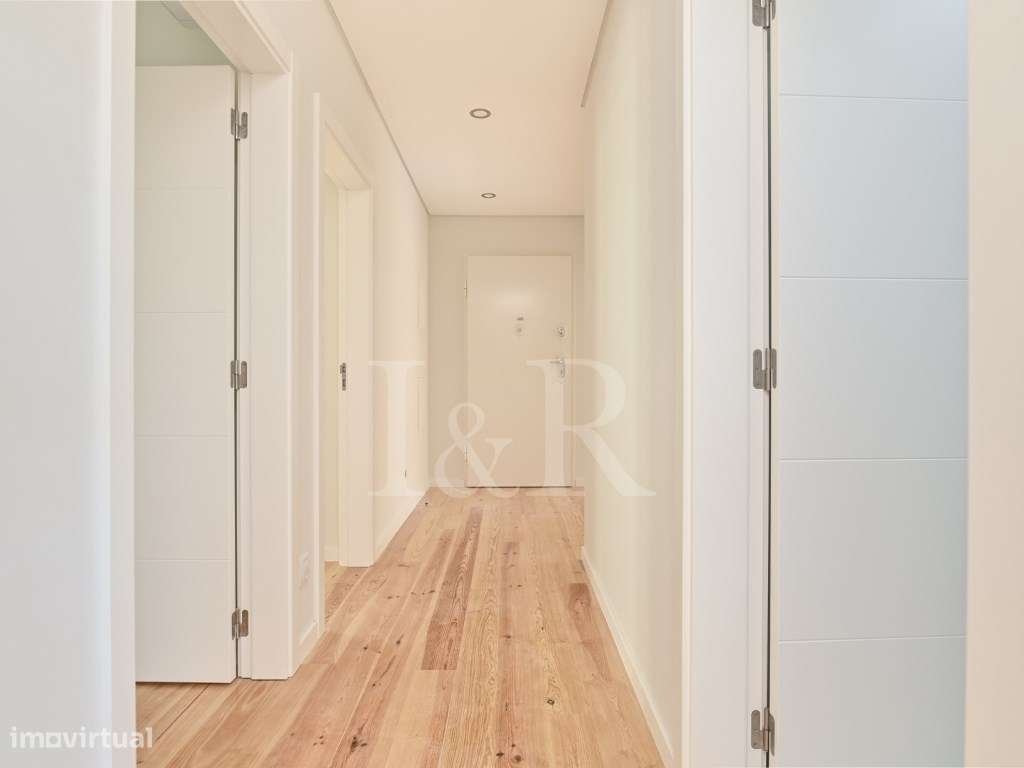 Apartamento T4 com varanda, estacionamento e arrecadação, São João ... - Grande imagem: 5/34