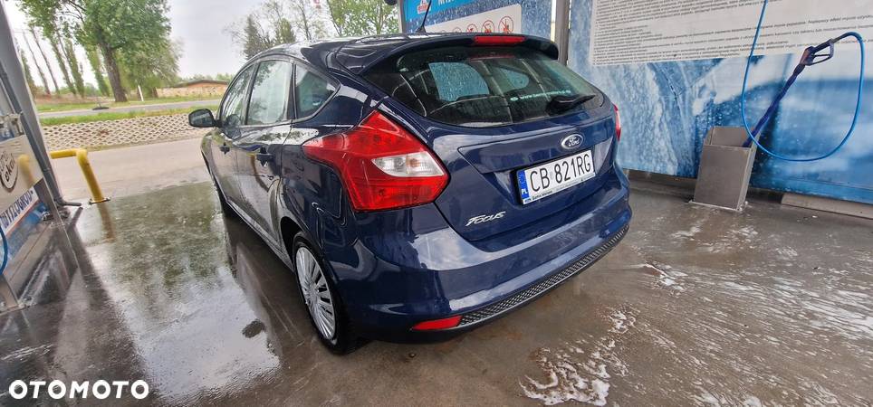 Ford Focus 1.6 Edition - 4