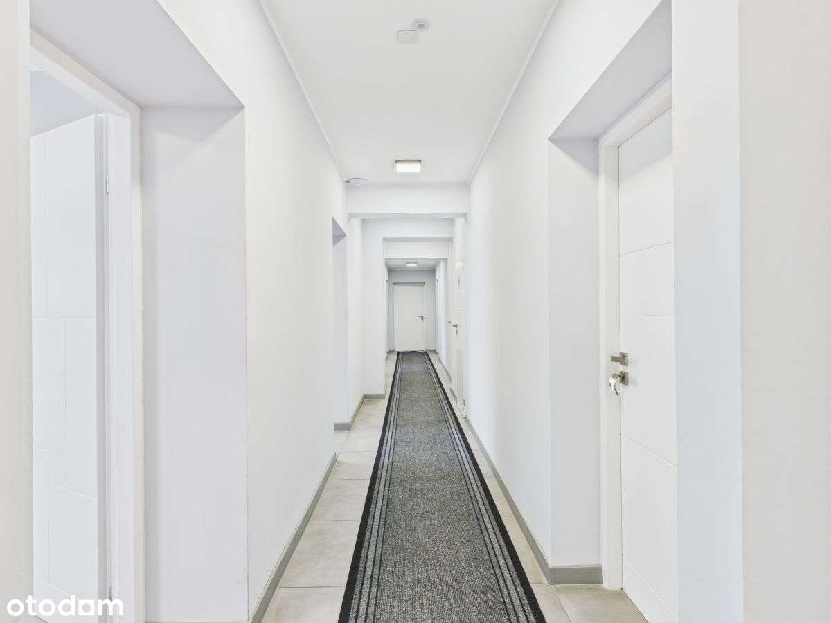 Budynek biurowo-usługowy z parkingiem-6