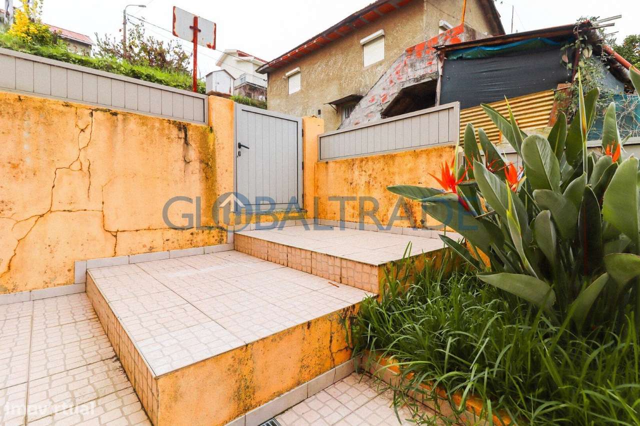 Andar de Moradia T2+1 em São Pedro da Cova - Grande imagem: 4/60