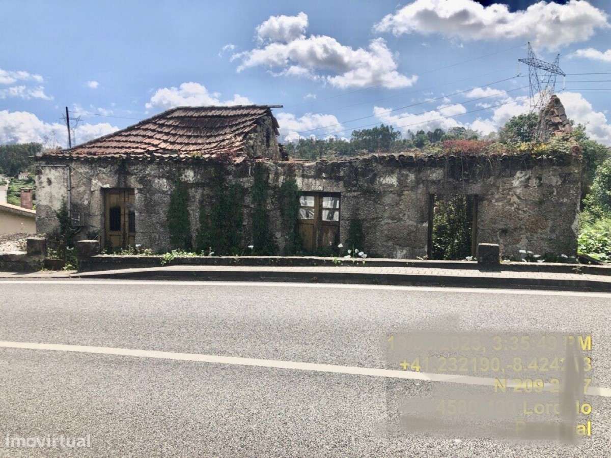 Casa Devoluta com terreno de 400 m2 - Grande imagem: 4/8