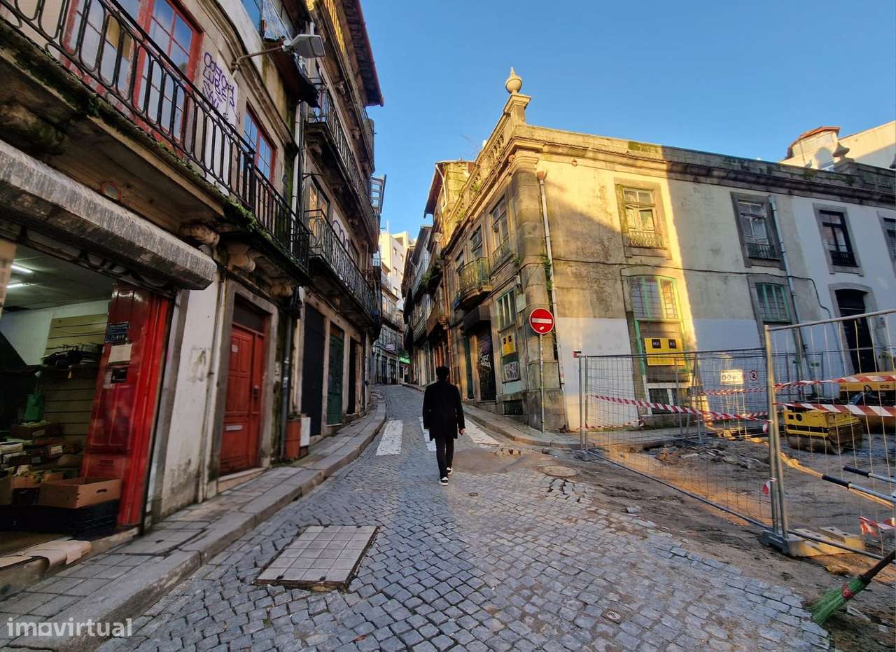 APARTAMENTO T1 COM LOGRADOURO DE 78M2-30