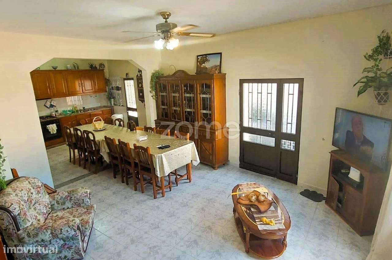 Moradia T3 em Cimo de Vila da Castanheira - Grande imagem: 4/18