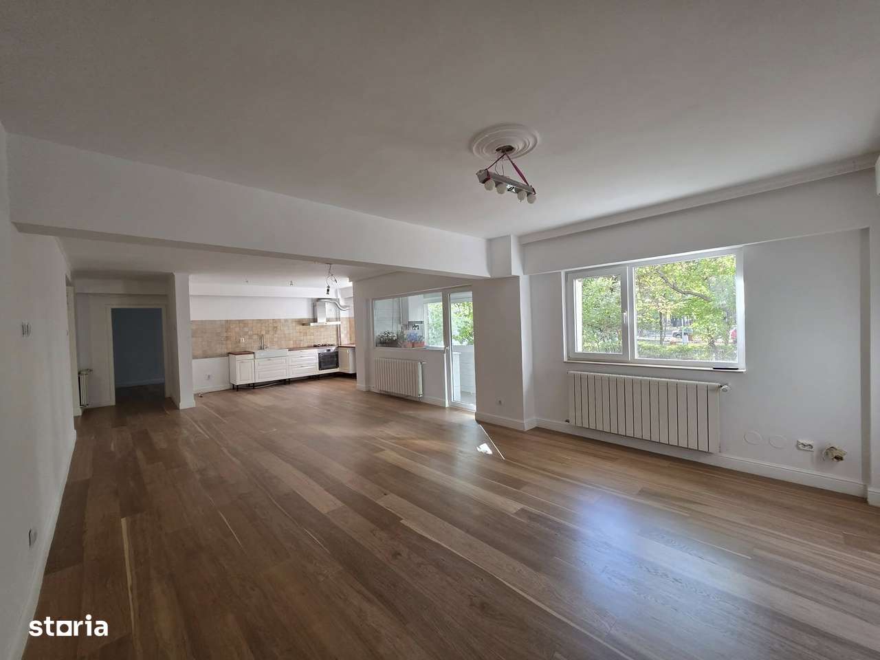 Apartament de vanzare   Herastrau   . Prima Linie la Parcul Herastrau - Imagine principală: 5/20