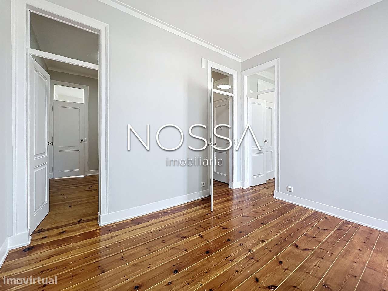 T2+1 Renovado com Varanda e Acesso Privativo ao Sótão | Charme e Lu... - Grande imagem: 4/31