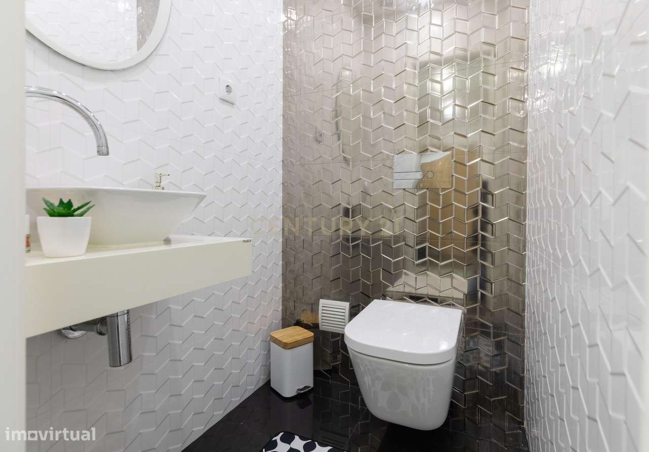 T2 com 2 Suites | Quinta da Boavista | Santo António dos Olivais | Coi-14