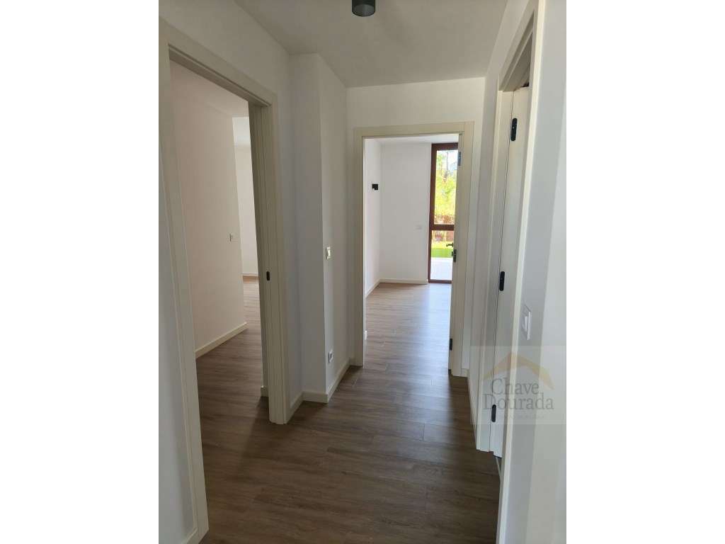 Apartamento T2 de luxo a estrear no Alto de São João-7