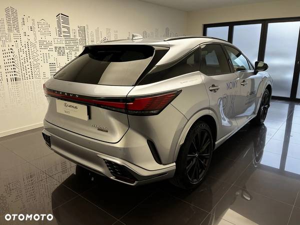 Lexus RX - 4