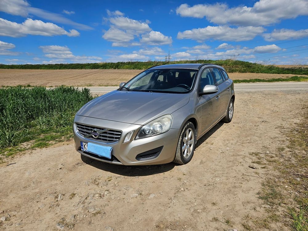 Volvo V60 I D3 Kinetic 2012