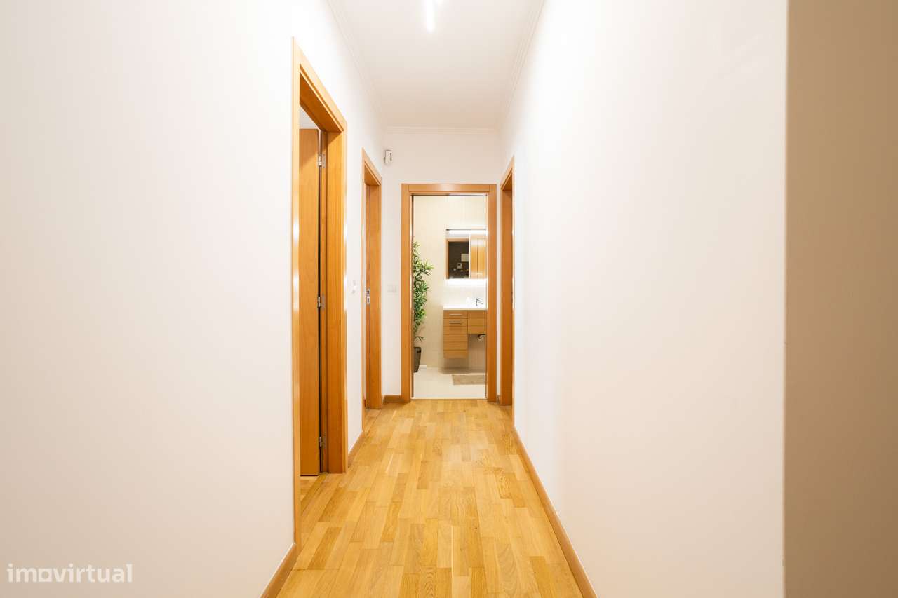 Descubra o Lar Perfeito: Apartamento T3 com Piscina e Jardim em Condom-22