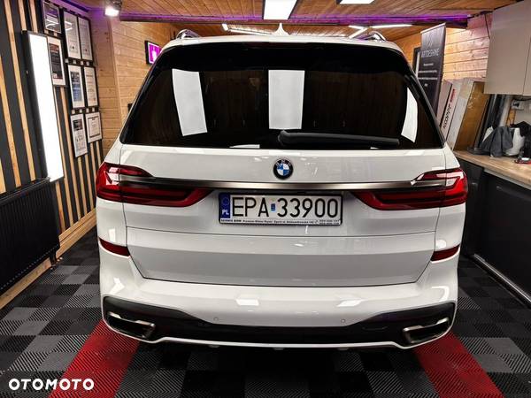 BMW X7 - 6