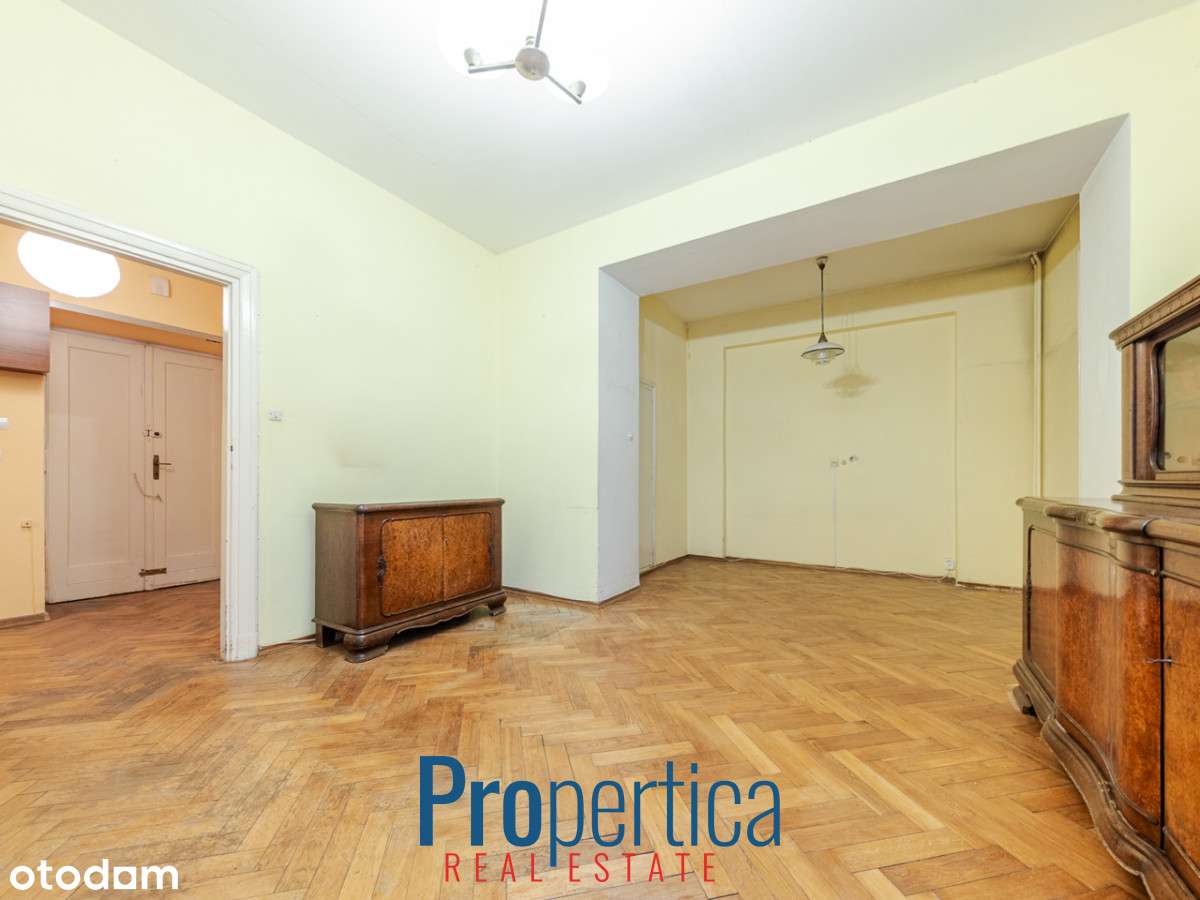 Ciche mieszkanie w przedwojennej kamienicy - 71 m²-1