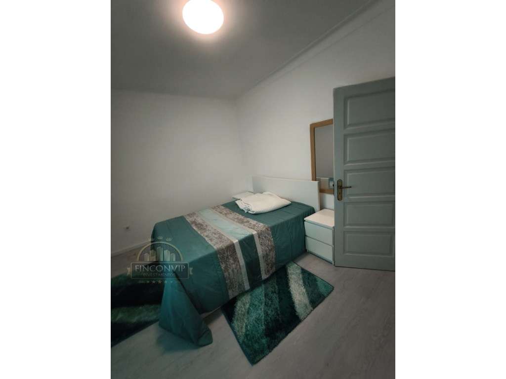 Apartamento T2, no Centro de Almada.-15