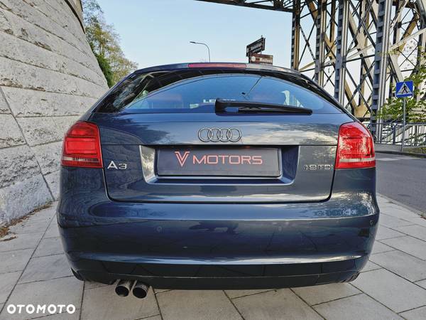 Audi A3 1.9 TDI DPF Ambiente S tronic - 9