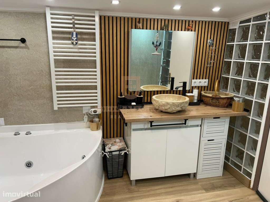 Moradia Geminada T3 renovada com luxo - Paialvo - Tomar-21