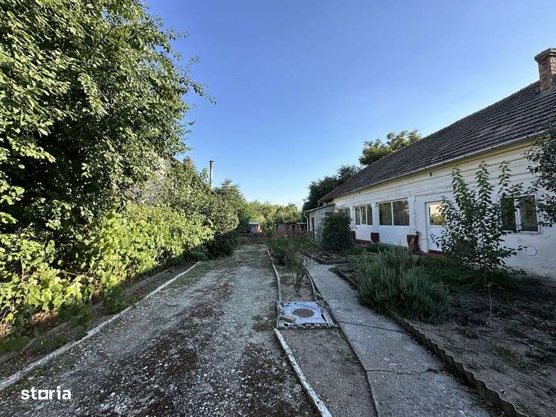 Vand casa la soseaua principala in Becicherecu Mic-15 km de Timisoara - Imagine principală: 4/5