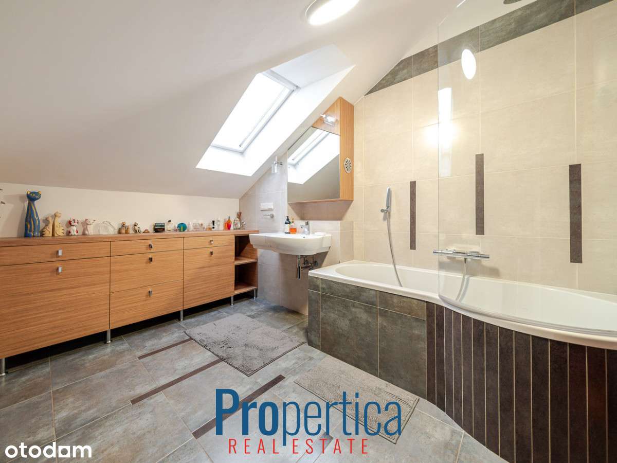 Komfortowe 7pokoi!   Dom  na osiedlu pośród lasu.-12