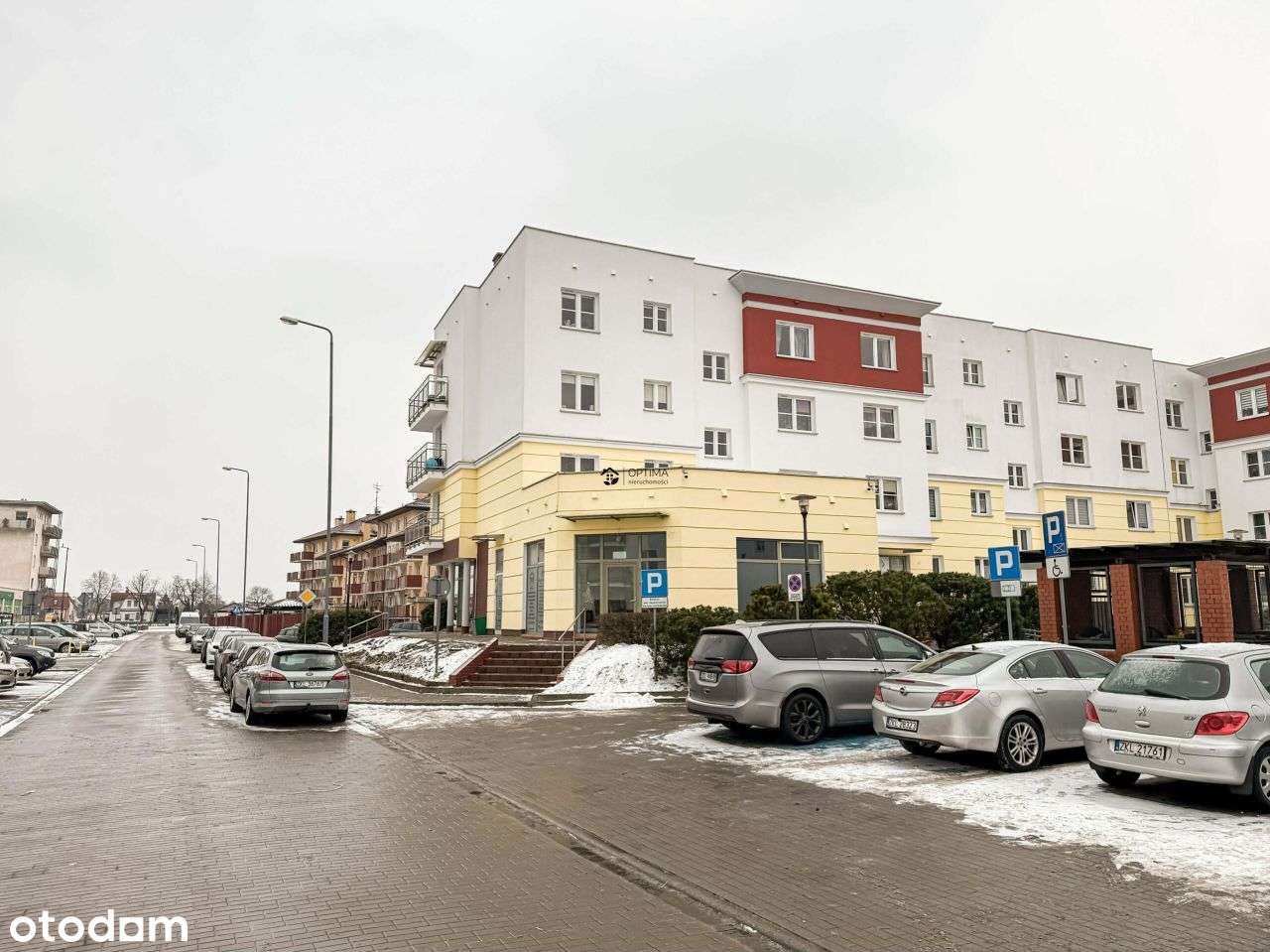 67m2, 3 pokoje, piwnica 10m2, 9183zł/m2-11