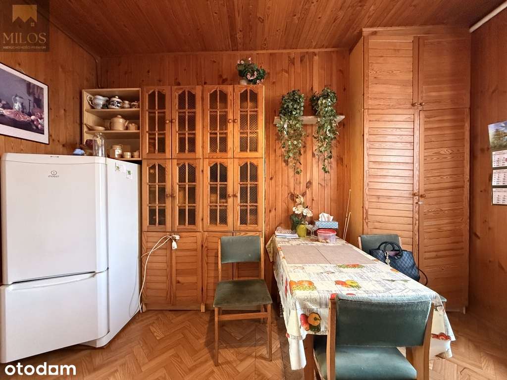 Parterowy dom z dużą działką na Bielanach-11