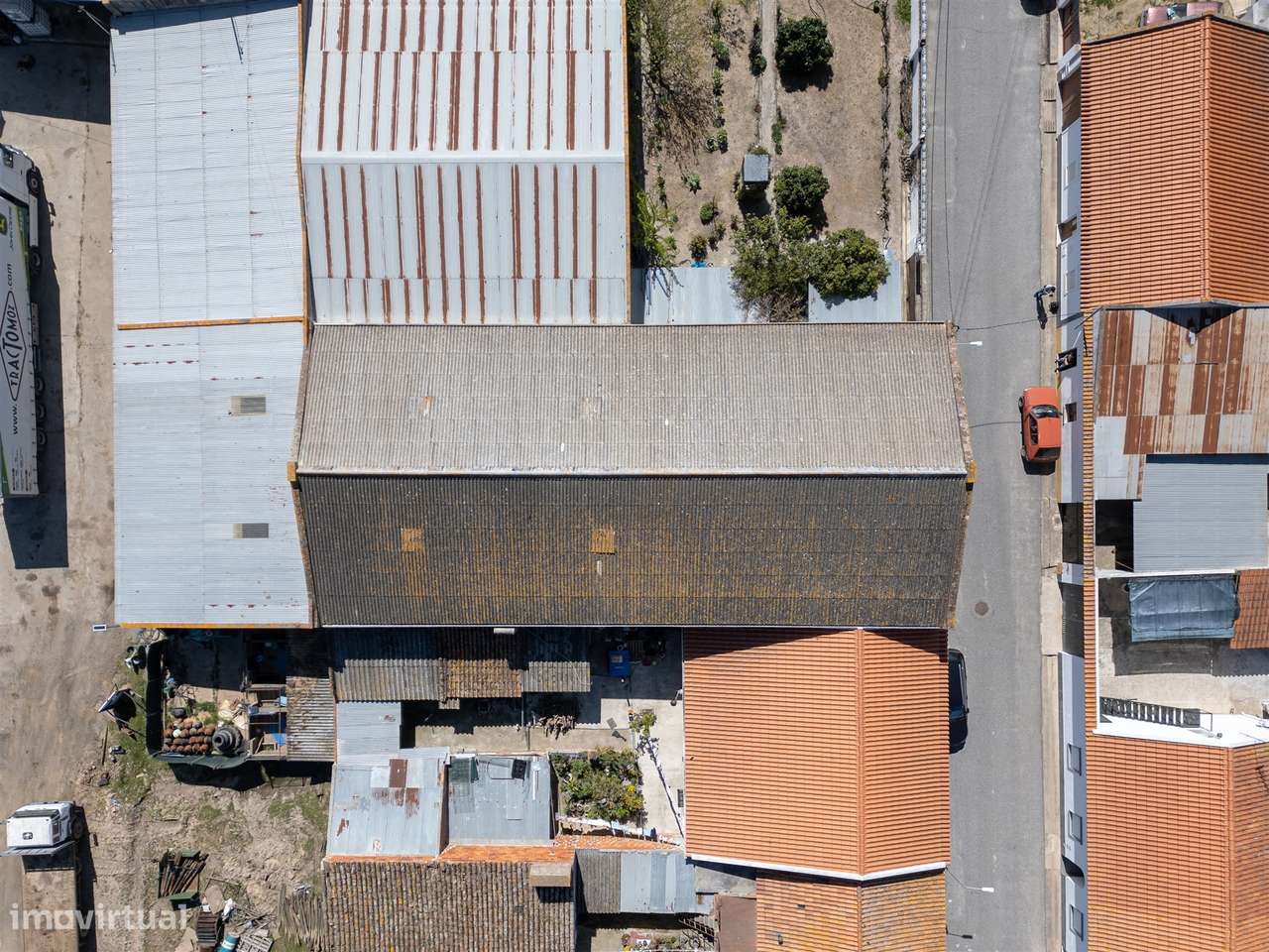 Armazém agrícola ou industrial em São Manços - Grande imagem: 5/20