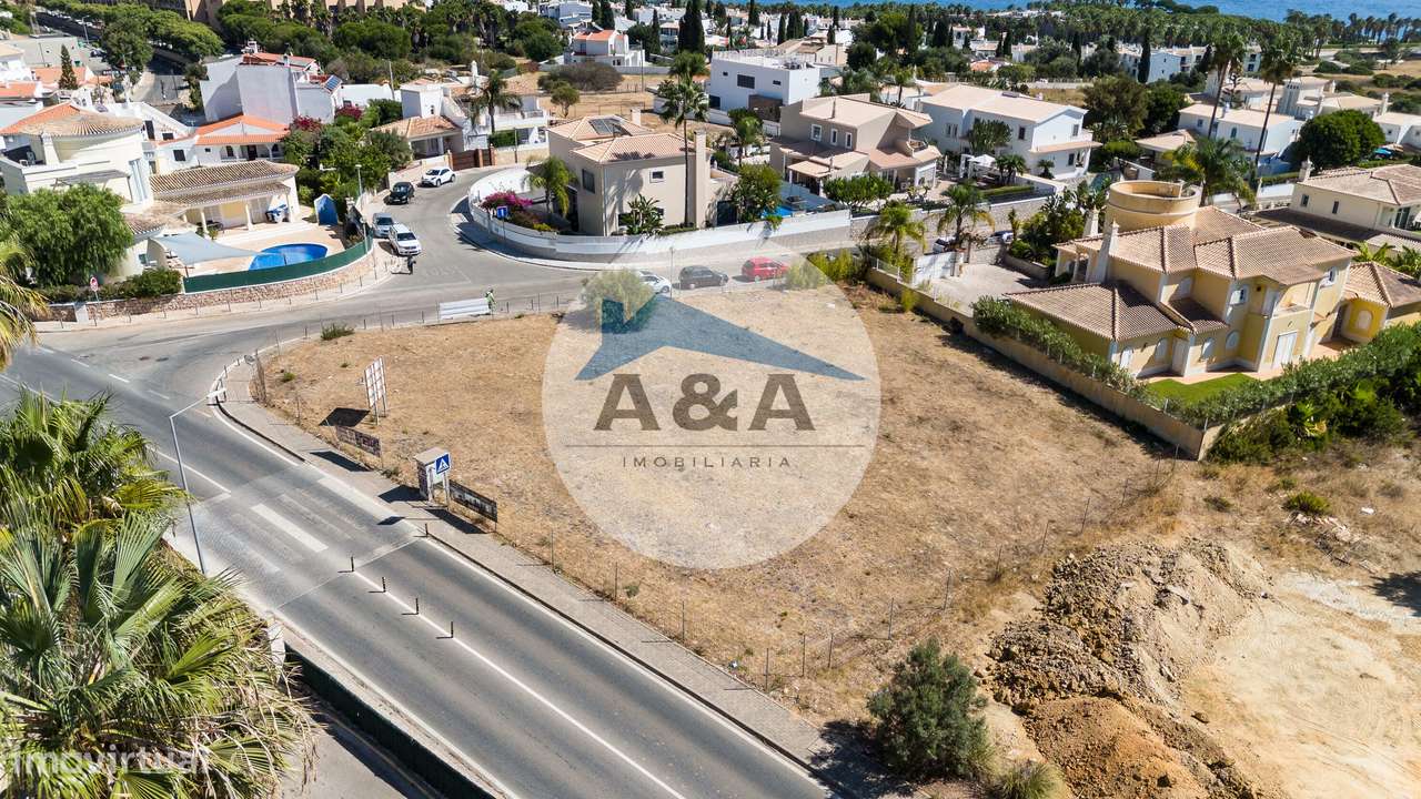 Exclusiva Moradia Contemporânea a 700 metros da Praia de São Rafael...-20