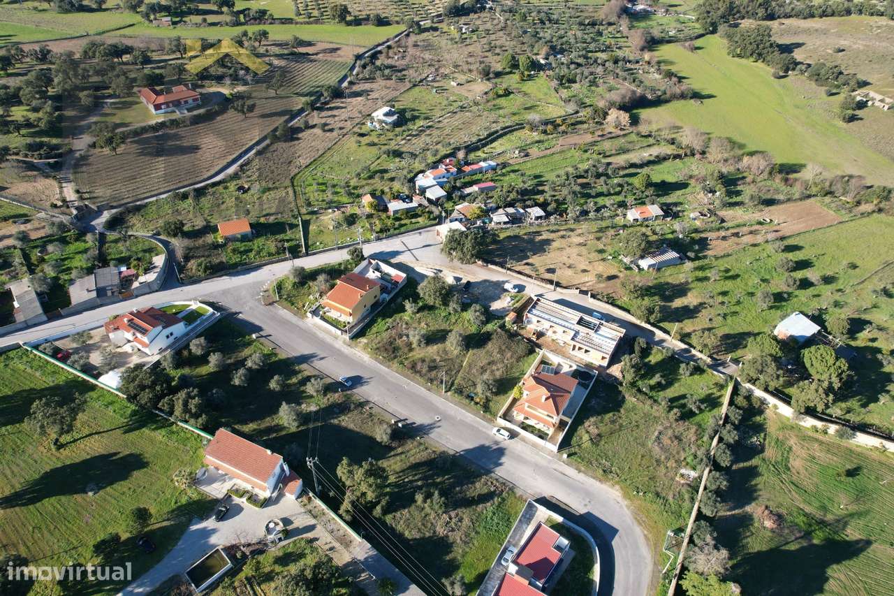 Terreno Para Construção  Venda em Escalos de Cima e Lousa,Castelo Bran - Grande imagem: 4/5