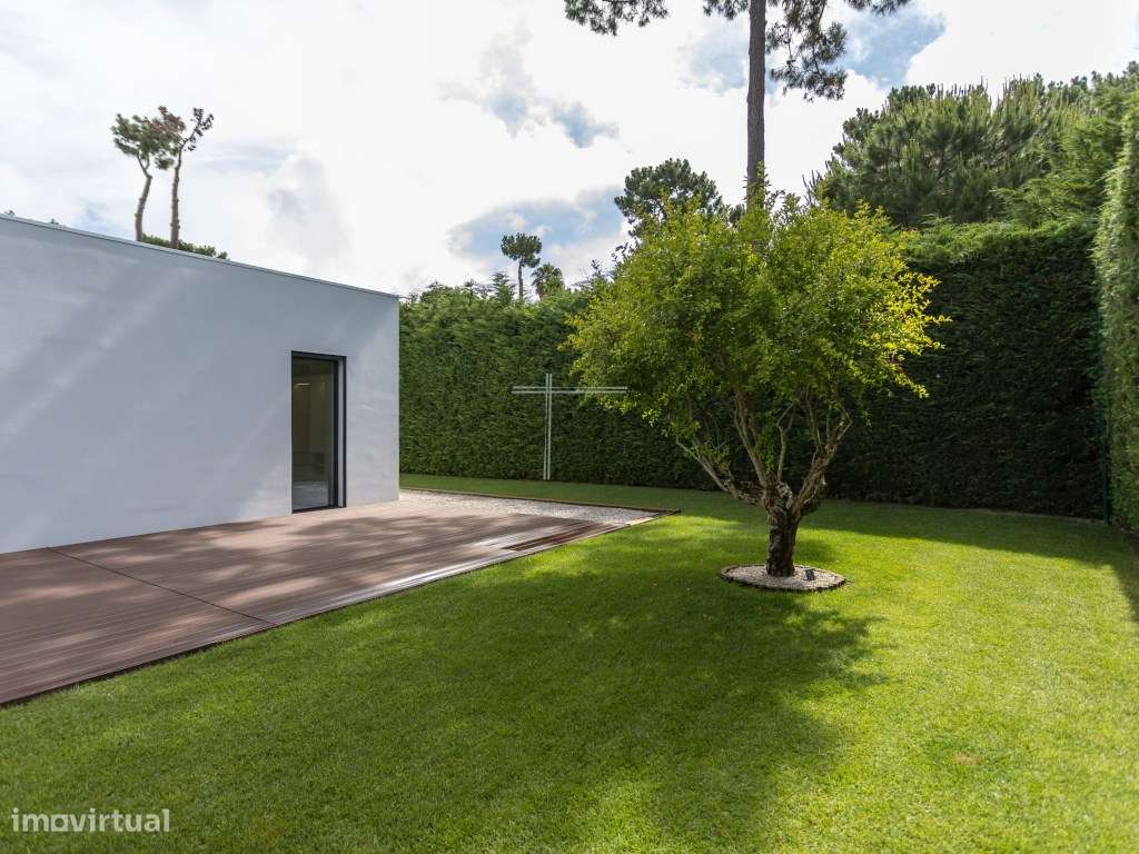 Moradia isolada T4, arquitetura contemporânea com garagem e piscina...-55