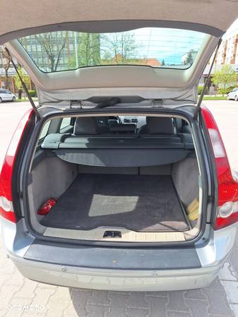 Volvo V50 1.6D - 16