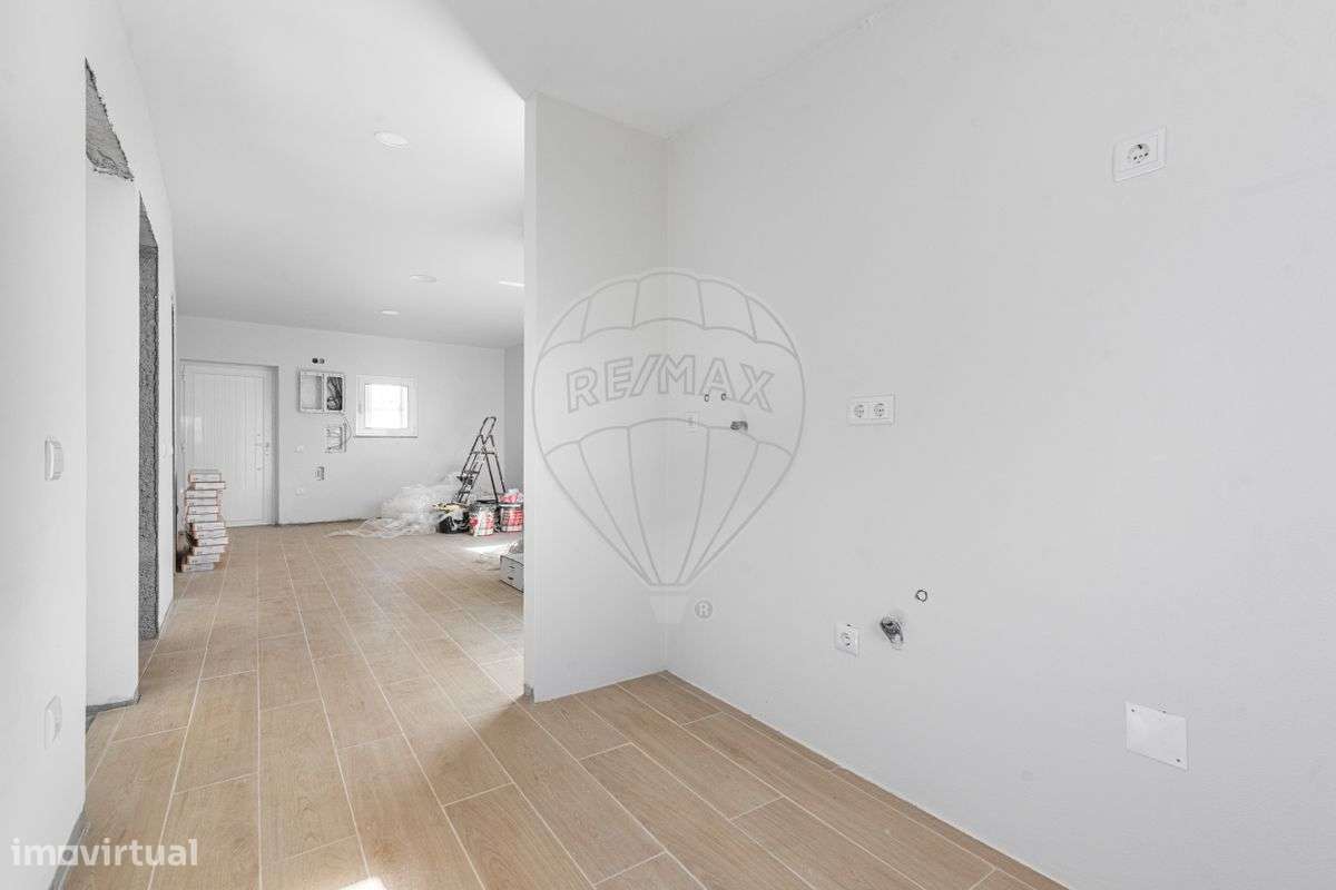 Moradia T2 para venda - Grande imagem: 2/11