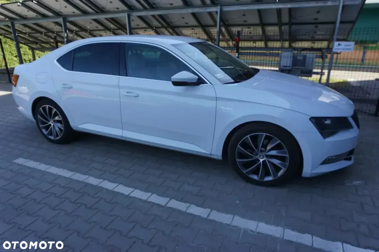 Skoda Superb 1.8 TSI L&K DSG - 6