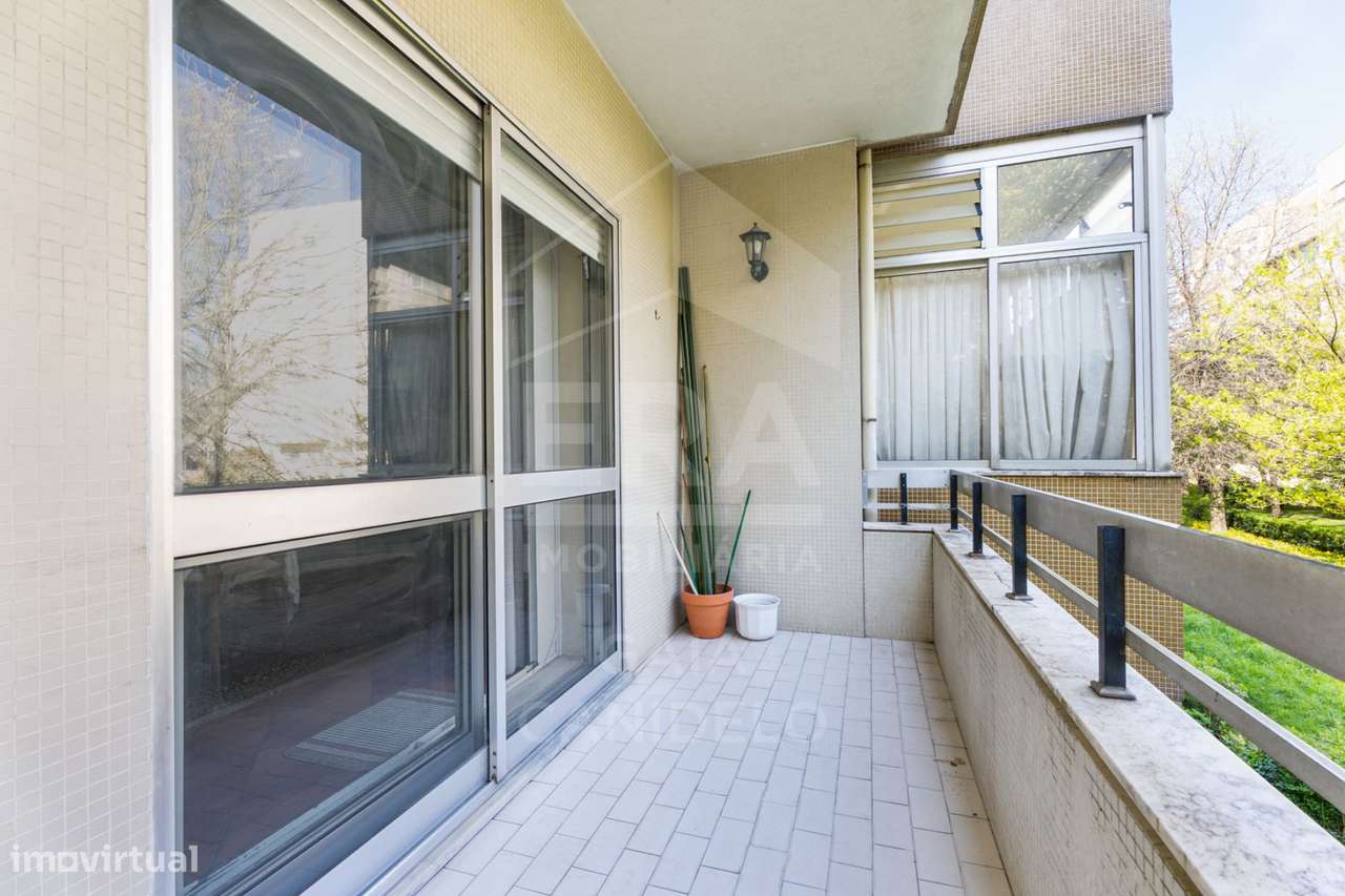 T3 Espaçoso no centro da cidade-17