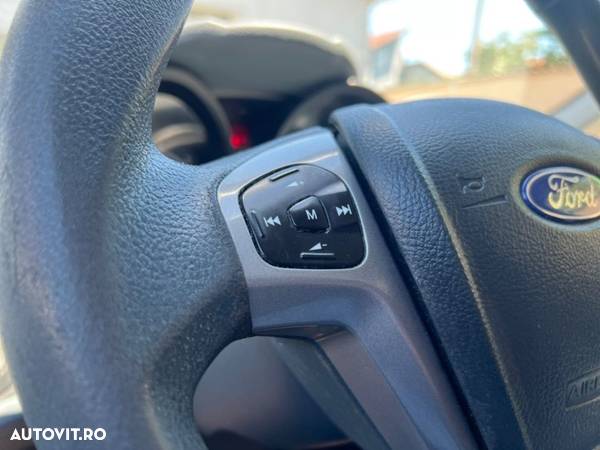 Ford Fiesta 1.25i - 18