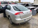 Dezmembrez Renault Laguna 3 an 2008 2.0 150cp Xenon - 4