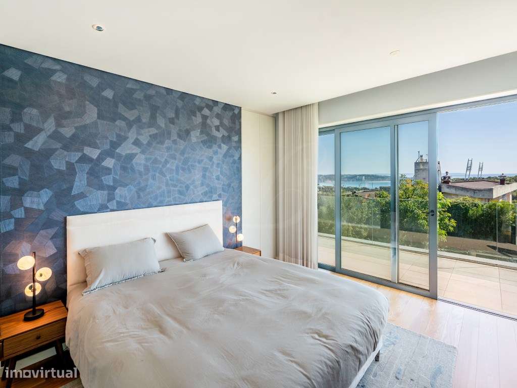 Moradia T8 c/Piscina | Queijas-31