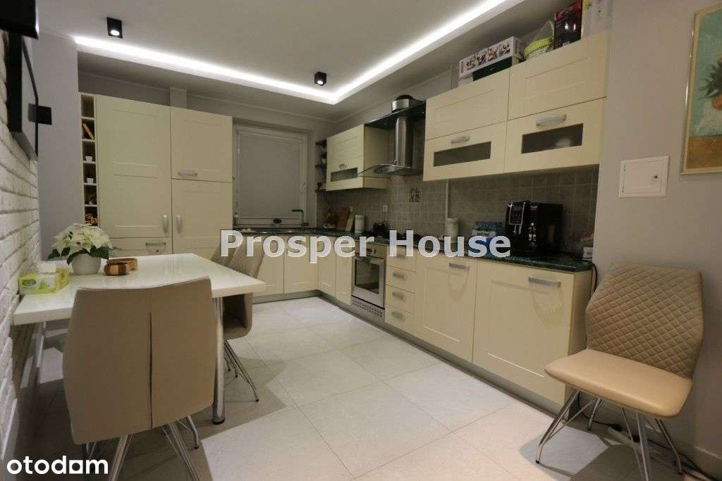 Trzypoziomowy apartament, dwa oddzielne wejścia.-19