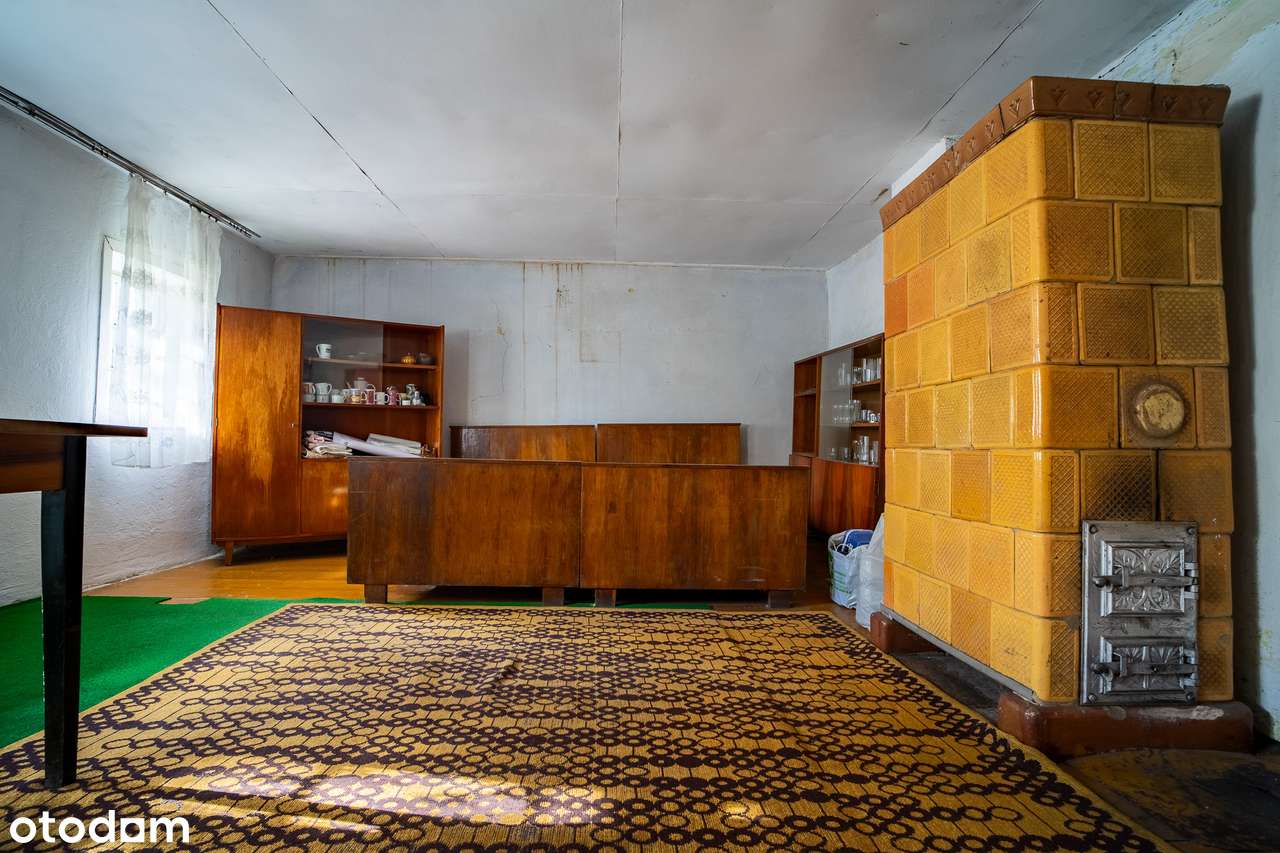 Dom z garażem i poddaszem w spokojnej okolicy-16