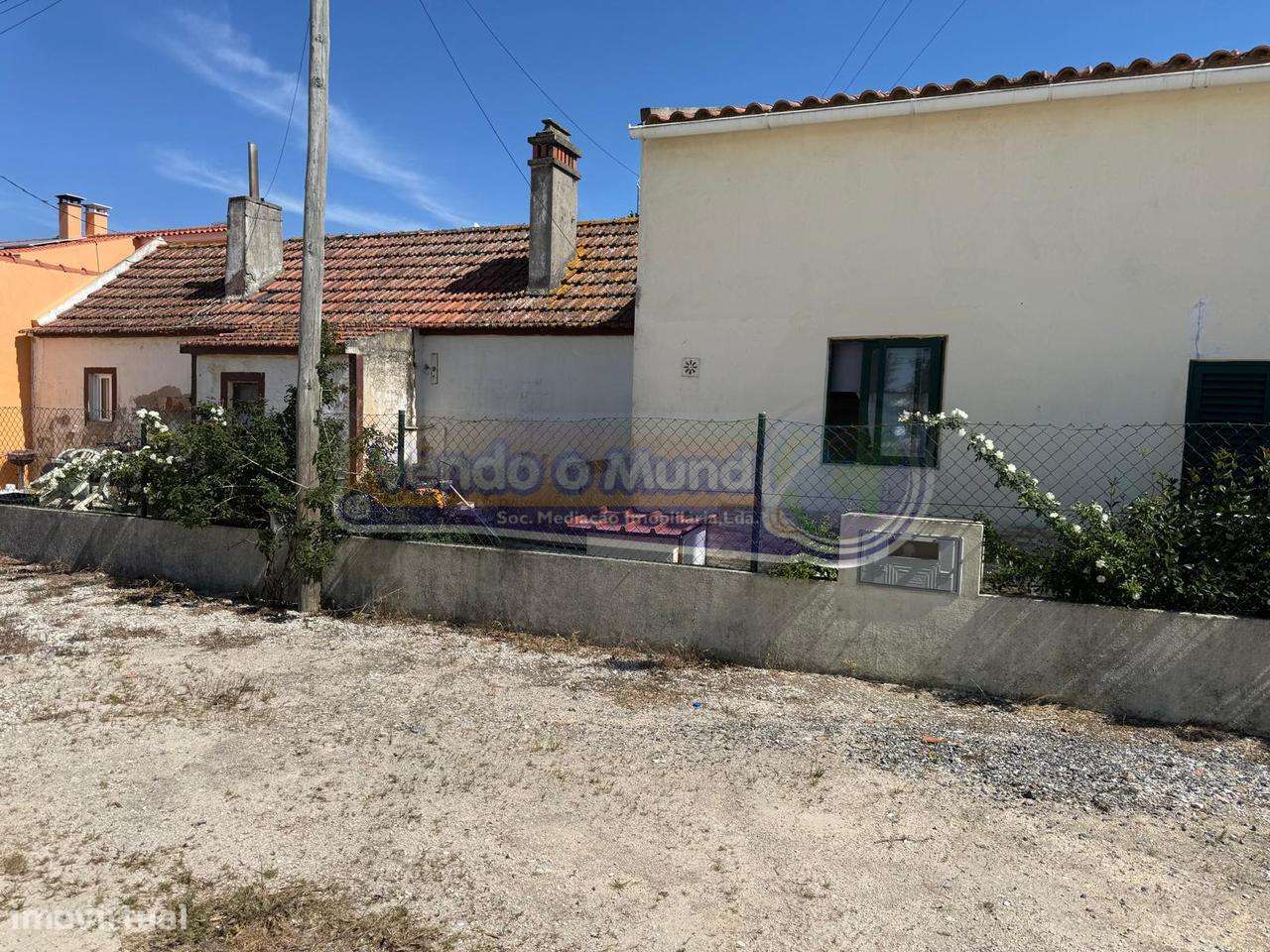 Moradia T3 em Foros de Salvaterra (F836)-8