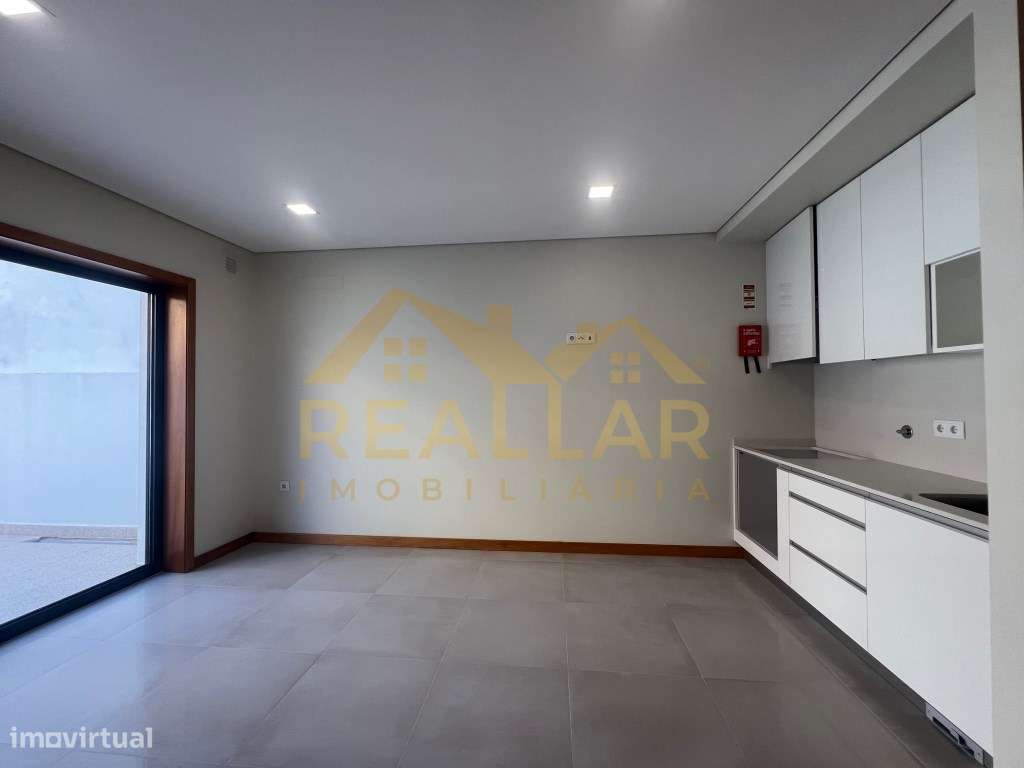 Apartamento T2 NOVO na primeira linha de mar em Vila do Conde - Grande imagem: 1/24