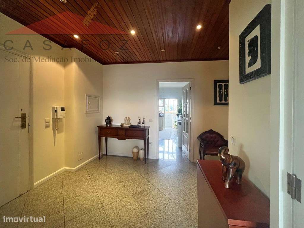 Fantástico Apartamento T3 no centro da Maia-4