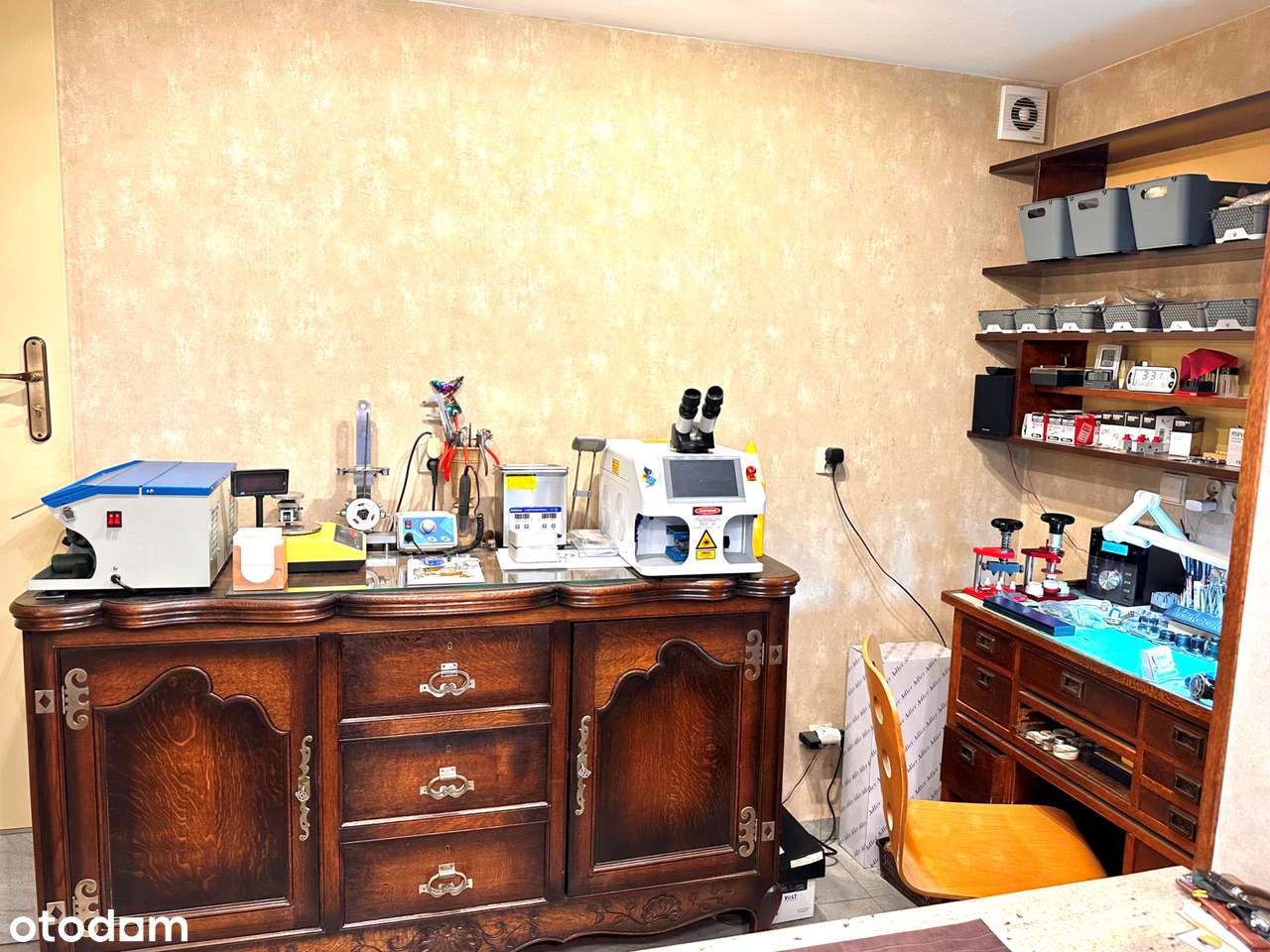 Wynajem lokalu użytkowego - Zegarmistrz, jubiler, grawerowanie - Pełny obrazek: 5/8