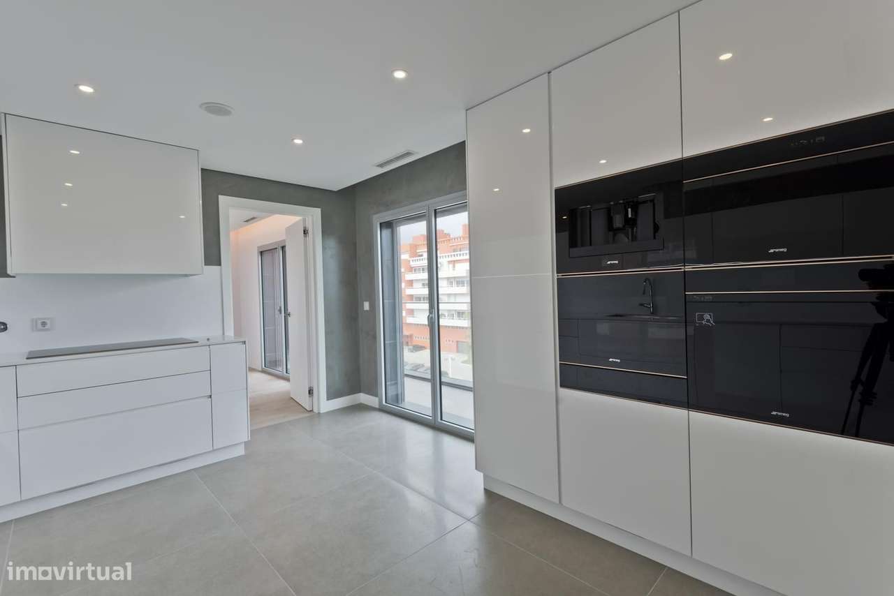 Apartamento T4 com piscina, Alto de Algés, Oeiras - Grande imagem: 4/29