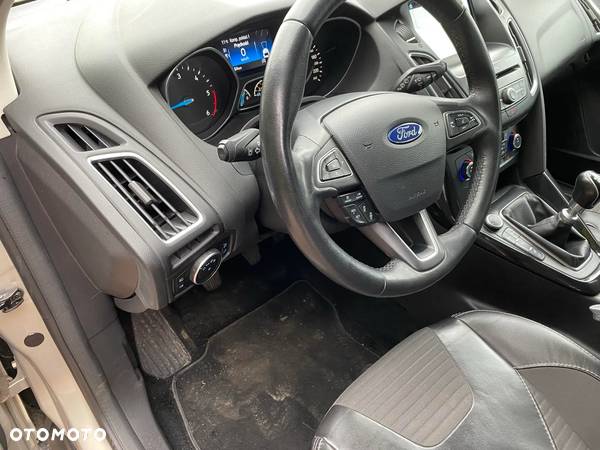 Ford Focus 2.0 TDCi Titanium ASS - 8