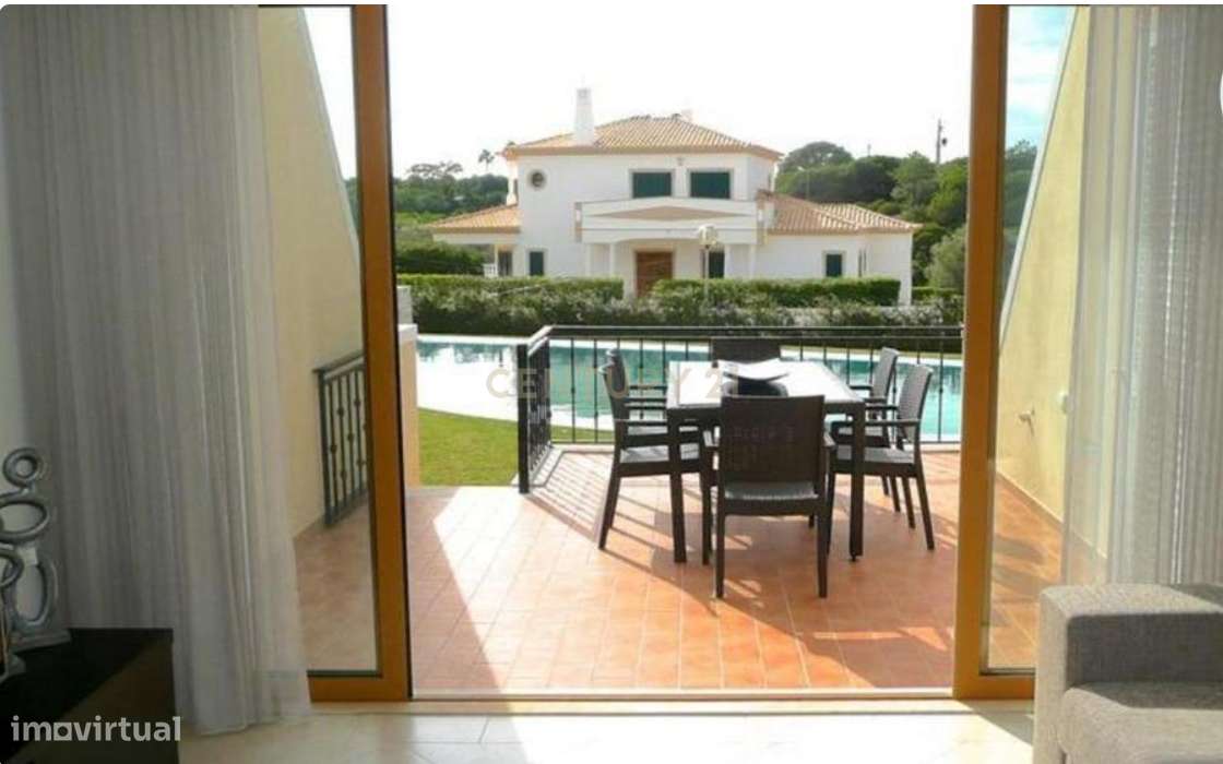 T1 Duplex a 300m da Praia de São Rafael no condomínio Vila Rosal-8