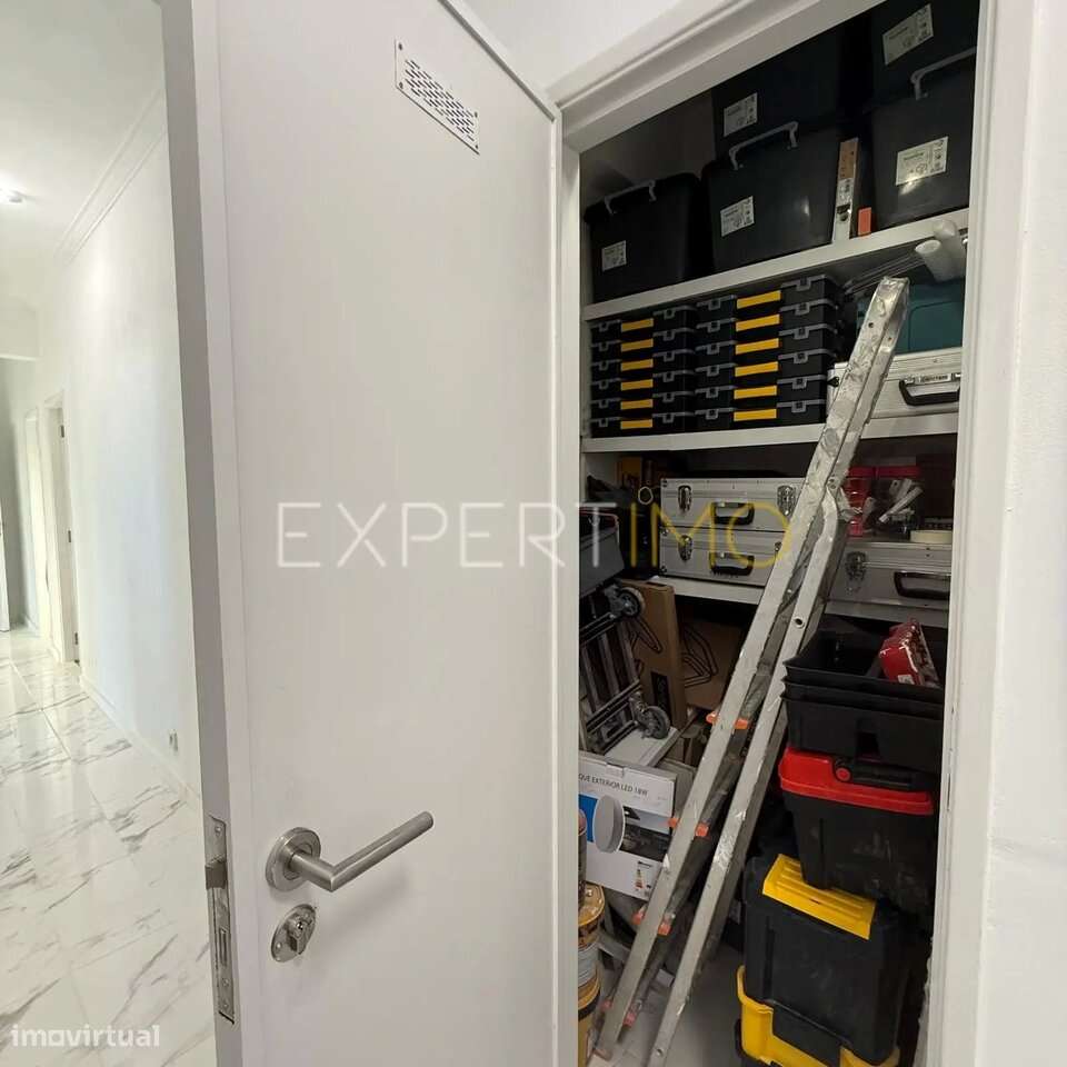 Apartamento com 3 quartos totalmente remodelado na Reboleira Amadora-10