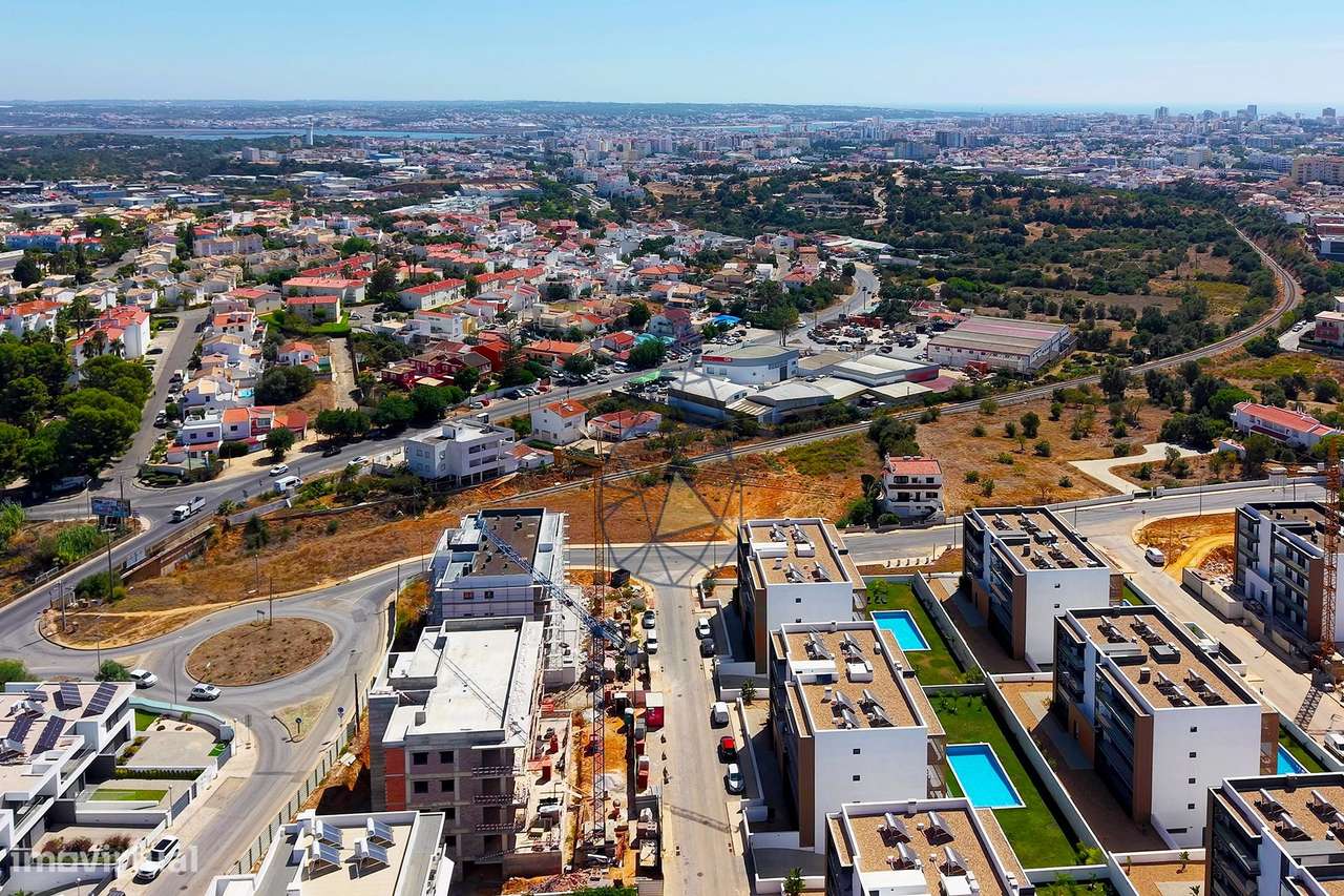 Apartamento T2 em construção com Garagem e Piscina - Portimão-30