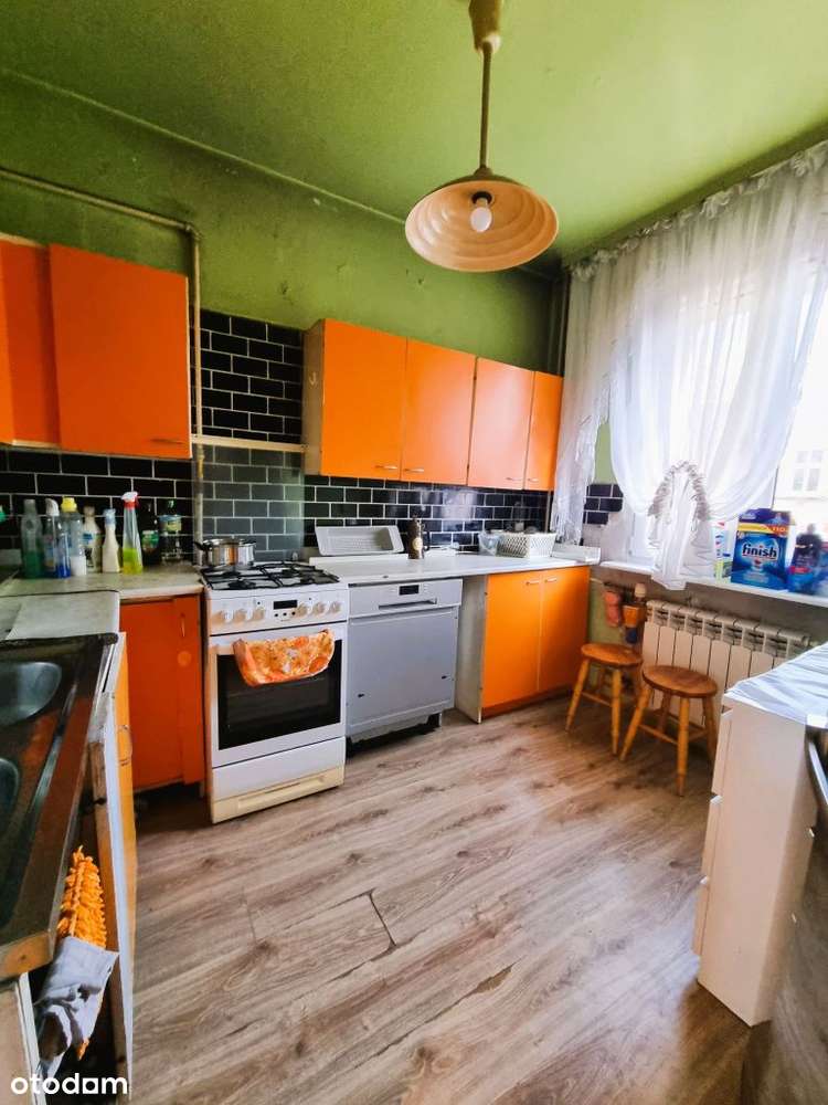 2 pokoje, Co, balkon!-5